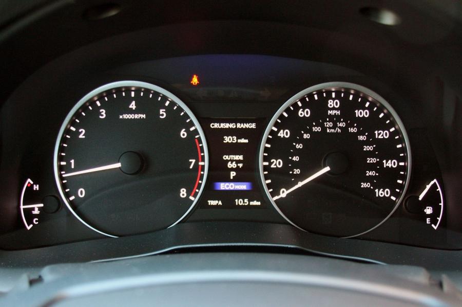  Lexus ES350 2013 года  (фото 32 из 64)